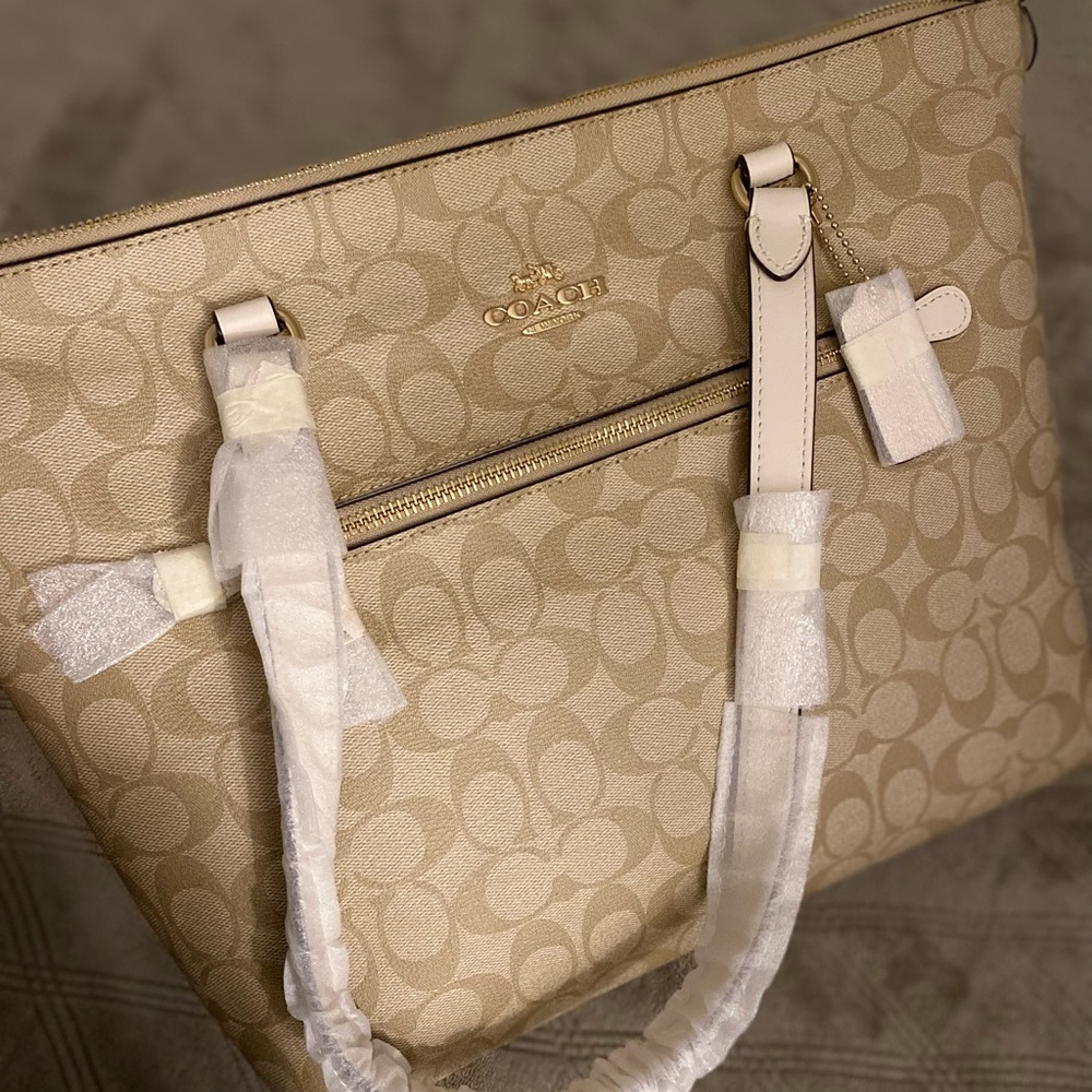 Coach gallery tote